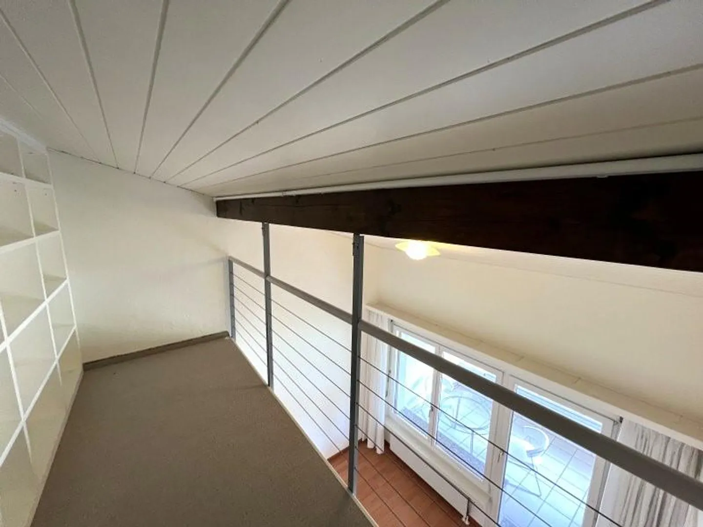 GERÄUMIGE 3.5-ZIMMER-WOHNUNG MIT WUNDERSCHÖNEM SEEBLICK - Foto 8 von 13