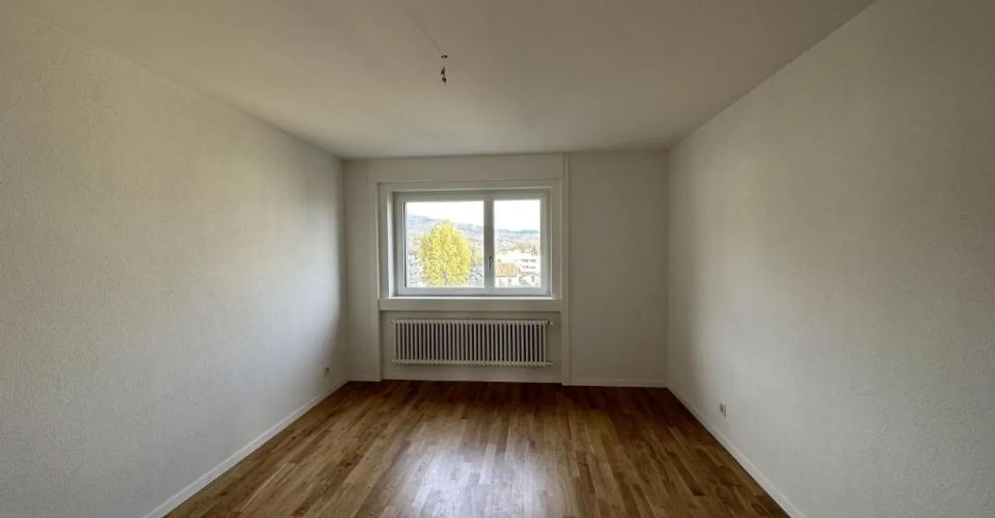 Beautiful fully renovated 3.5-room apartment! - Photo 2 of 9