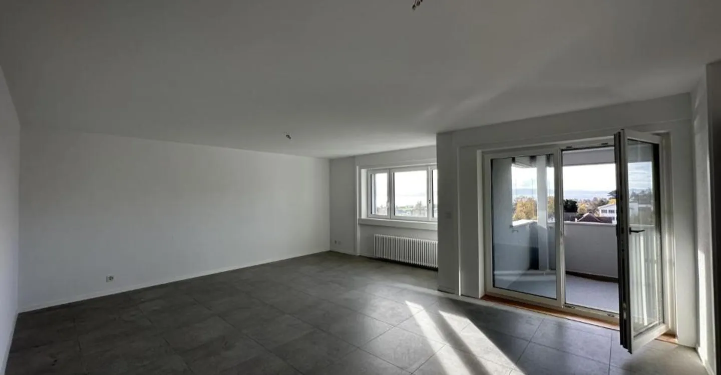 Beautiful fully renovated 3.5-room apartment! - Photo 4 of 9