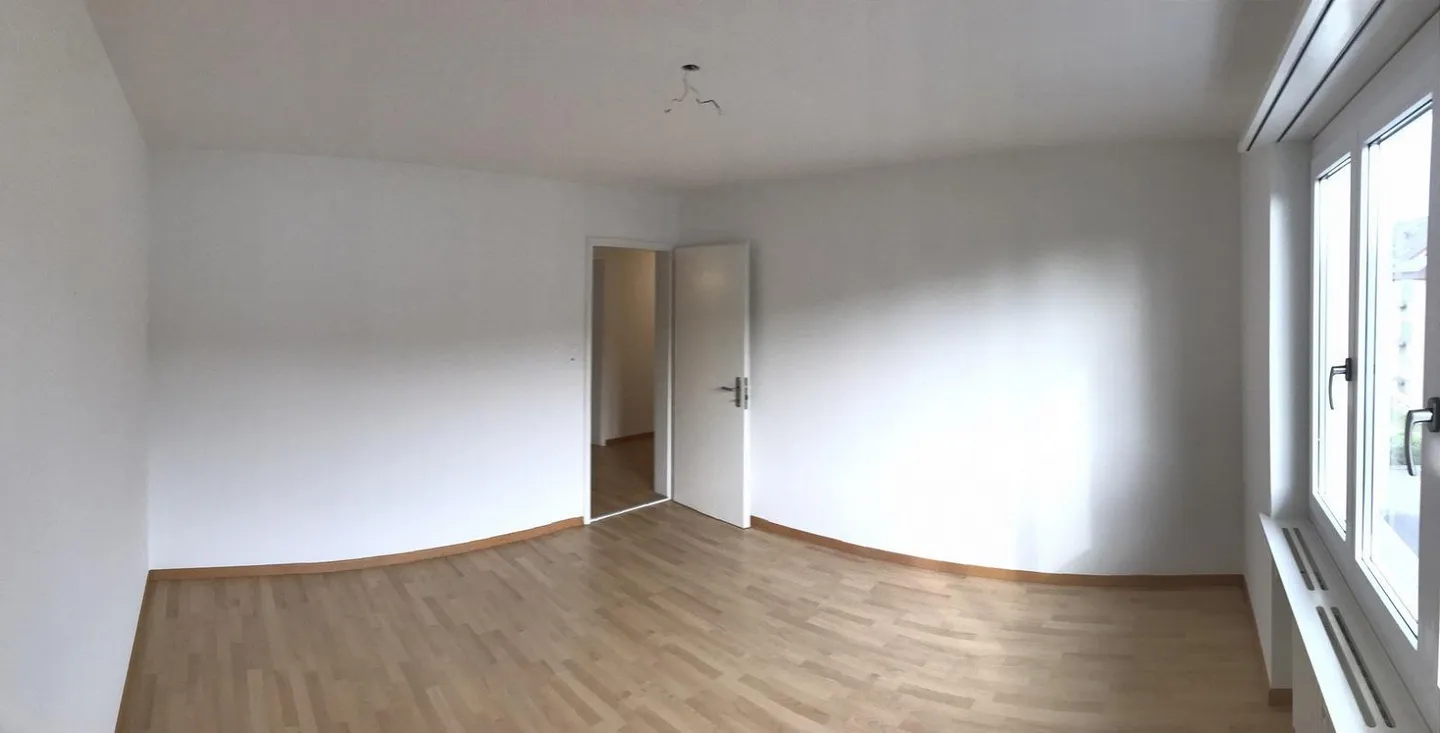 Grosszügige und sonnige 3.5-Zimmerwohnung gegenüber Coop Bäregg - Foto 4 von 19