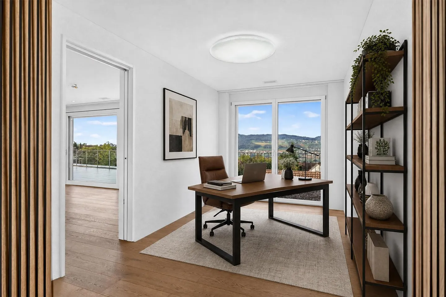 Exclusive apartment with mountain and lake view - Photo 3 of 13