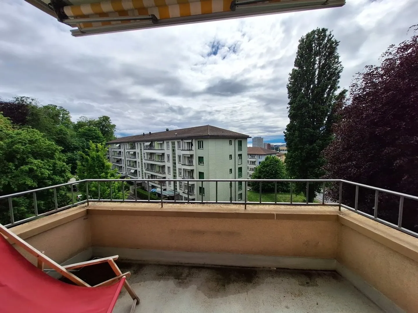 Bel appartement 2 pièces près du centre-ville - Photo 2 sur 7