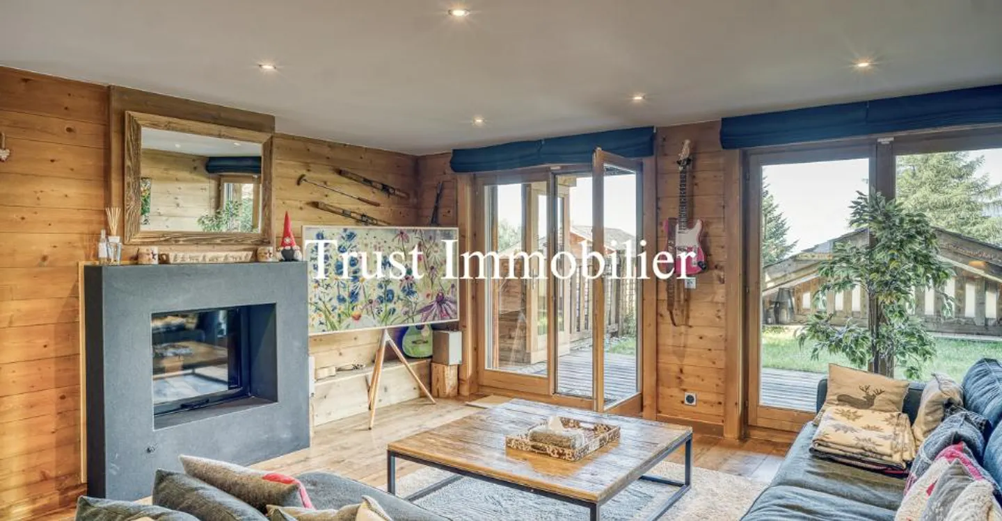 4009. Magnificent Apartment in a Prestigious Residence - Photo 5 of 11