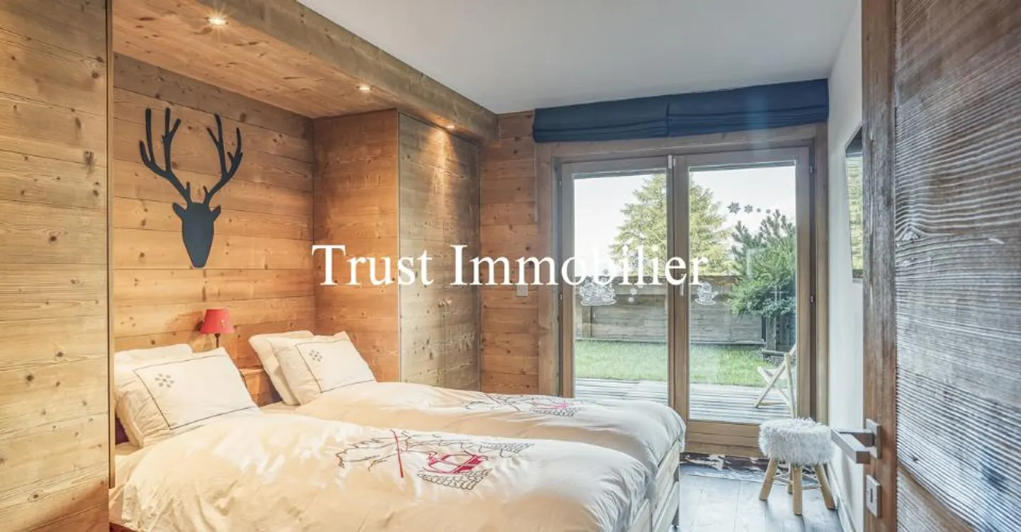 4009. Magnificent Apartment in a Prestigious Residence - Photo 6 of 11