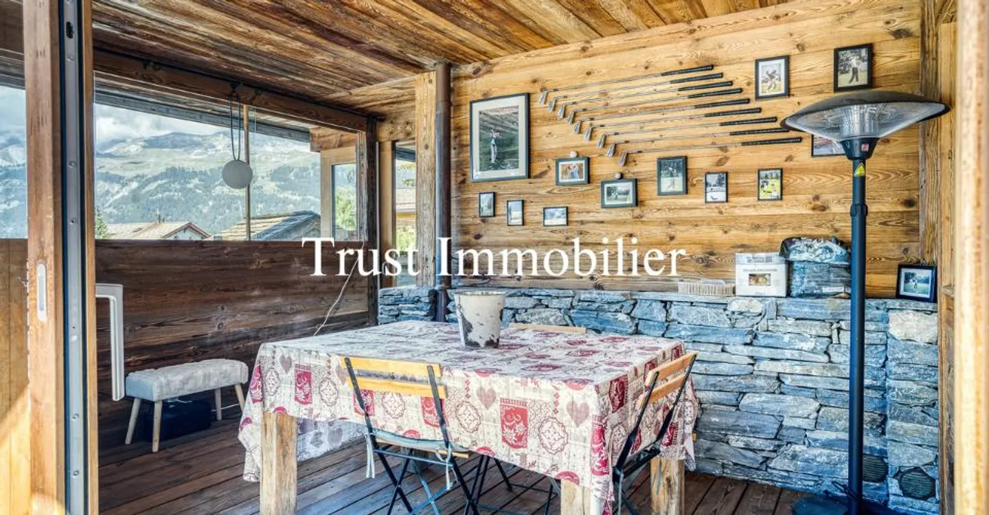 4009. Magnificent Apartment in a Prestigious Residence - Photo 8 of 11
