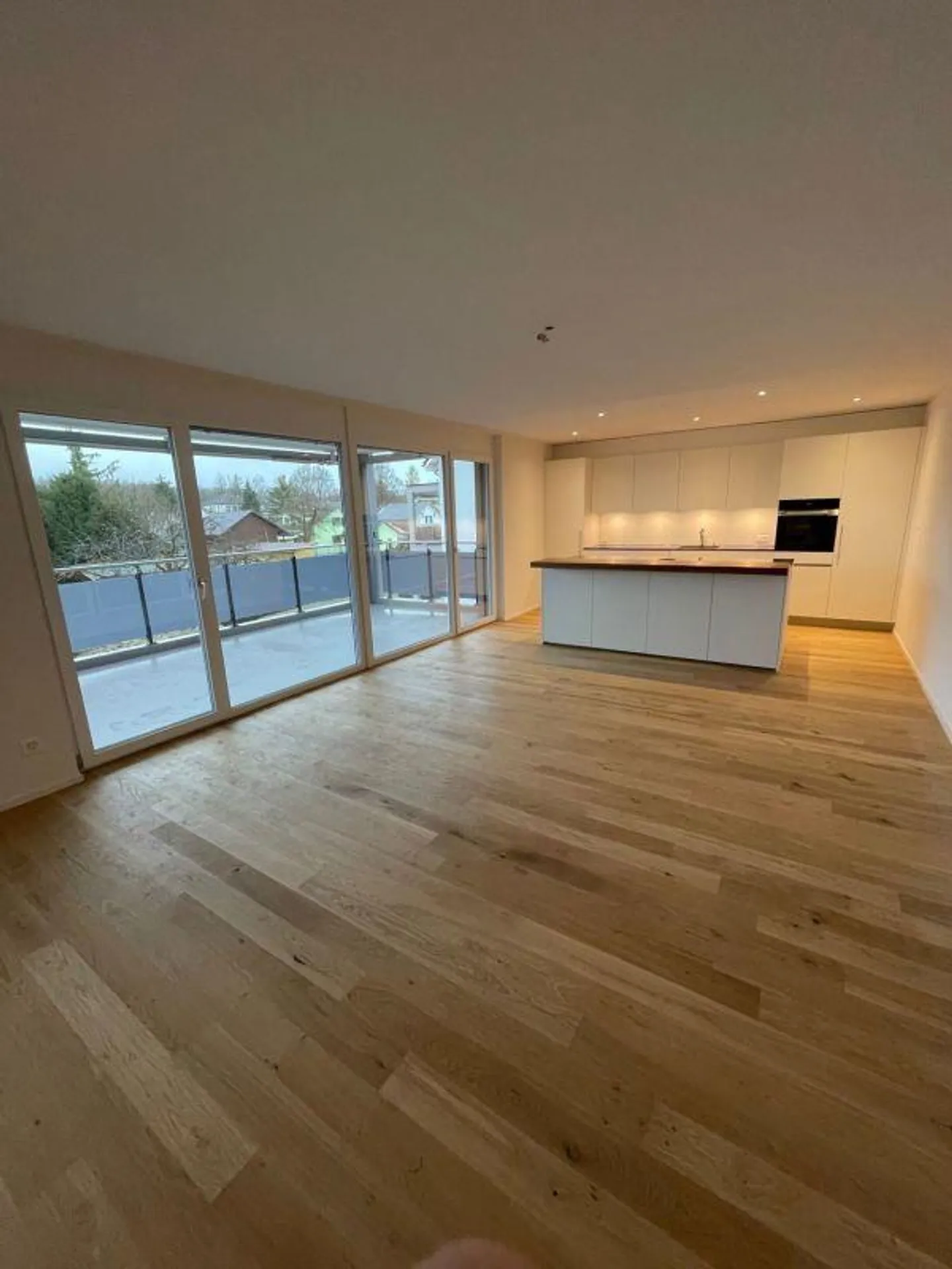Bellissimo appartamento di 5,5 locali in una posizione idilliaca a 8555 Müllheim - Foto 5 di 11