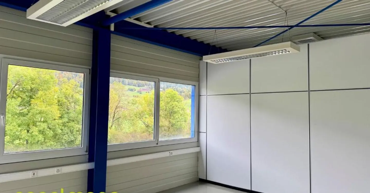 Industrial and Commercial Space - Photo 3 of 8