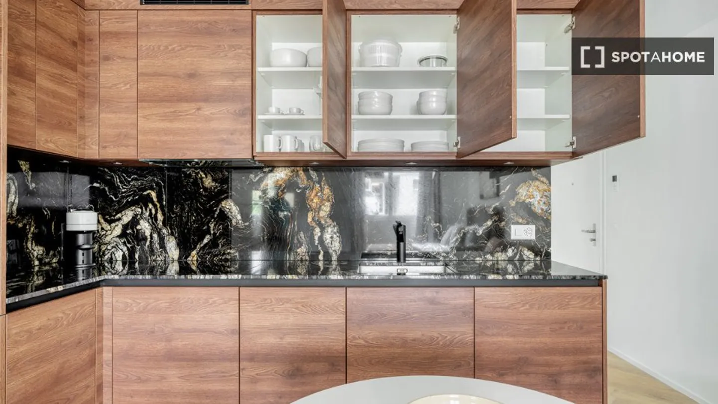 Découvrez, visitez et louez votre nouveau chez-vous en ligne en toute confiance. - Photo 6 sur 14