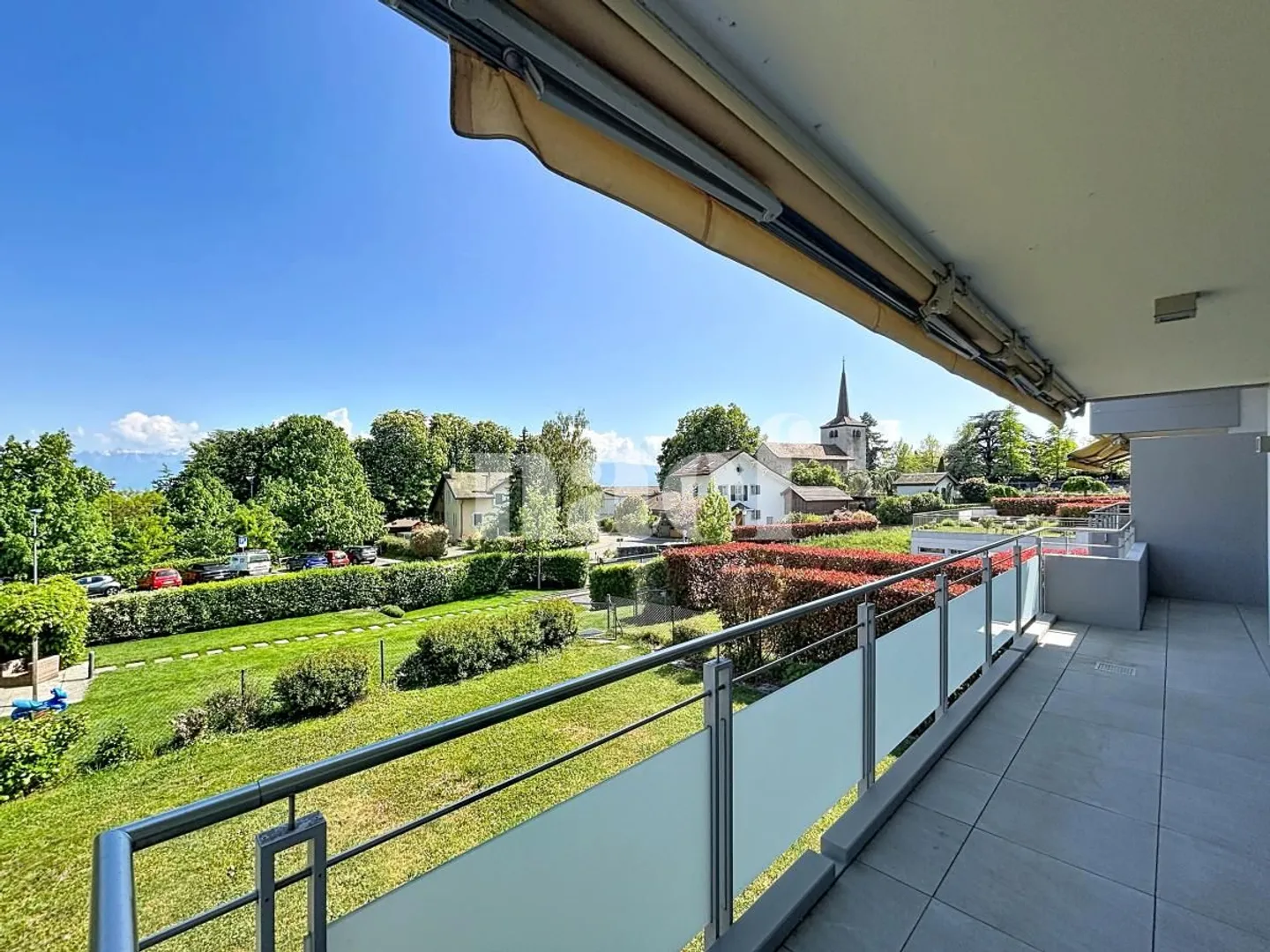 Appartement sublime avec terrasse - Photo 5 sur 13