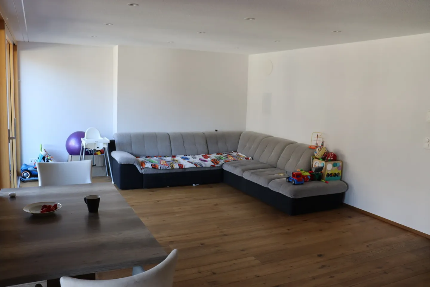 Appartement exclusif de 3,5 pièces incluant 2 places de parking - Photo 4 sur 12