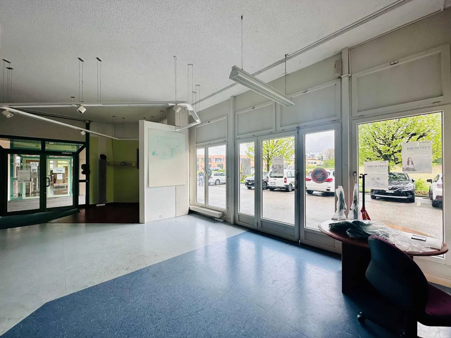 INDUSTRIA, UFFICI - 930 m2 - Bussigny-près-Lausanne - Foto 2 di 5