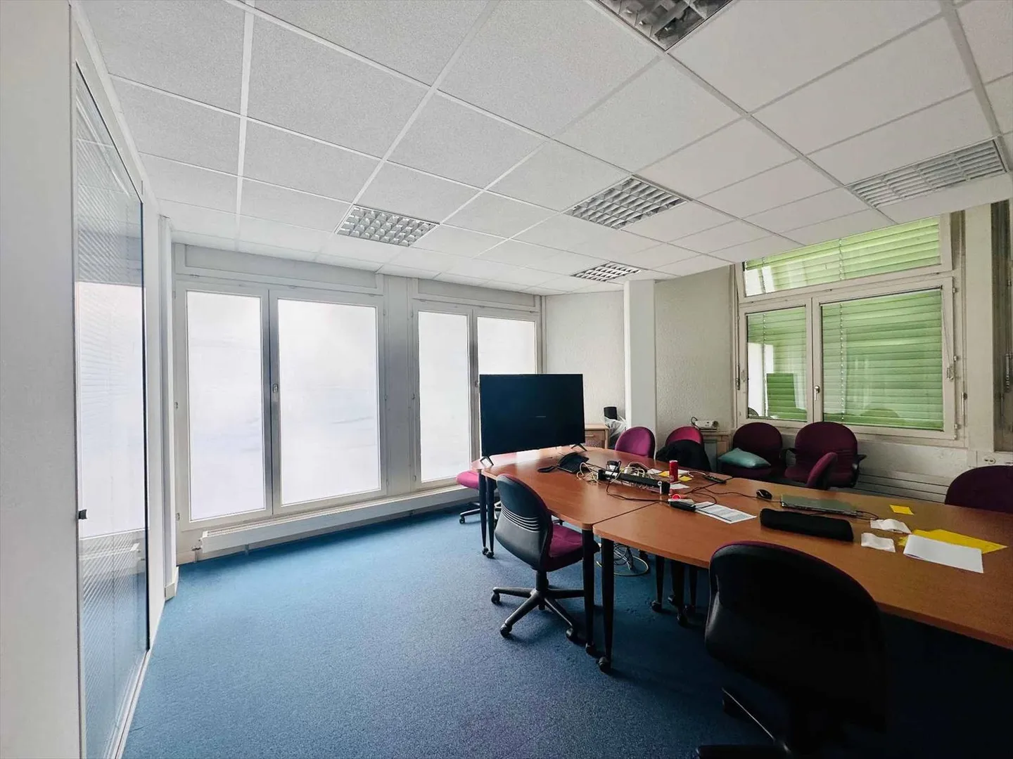 INDUSTRIA, UFFICI - 930 m2 - Bussigny-près-Lausanne - Foto 3 di 5