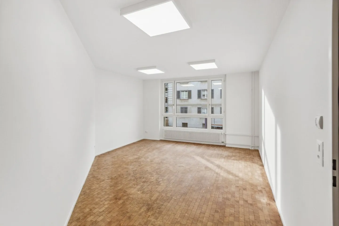 Prima locazione - Fascino storico, uffici moderni - FRA 25 a Zurigo Oerlikon - Foto 5 di 8