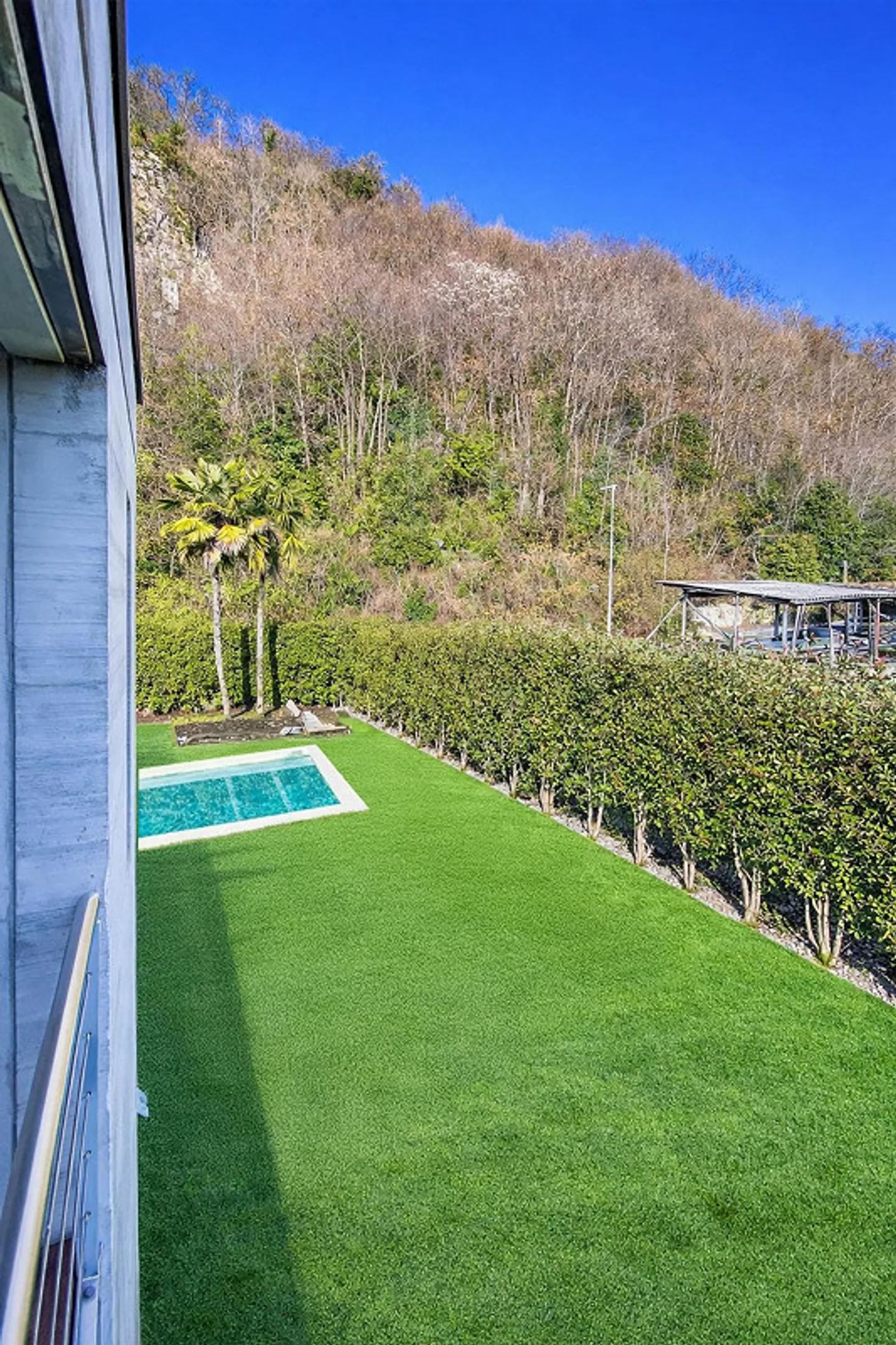 Elegant detached house with garden and swimming pool surrounded by greenery – Minusio - Photo 30 of 30