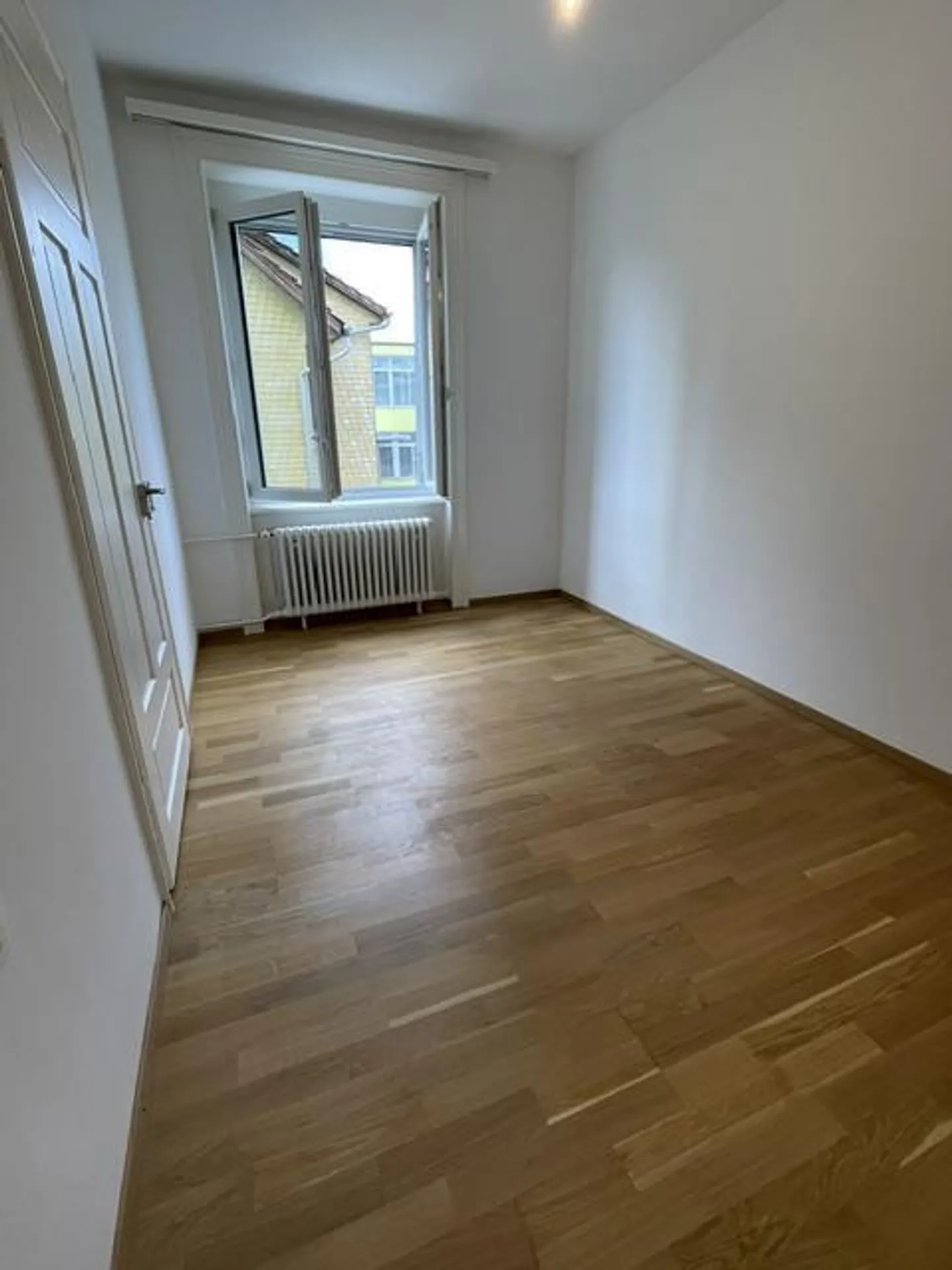 Appartamento 5,5 locali, luminoso, centrale e affascinante - Foto 19 di 27