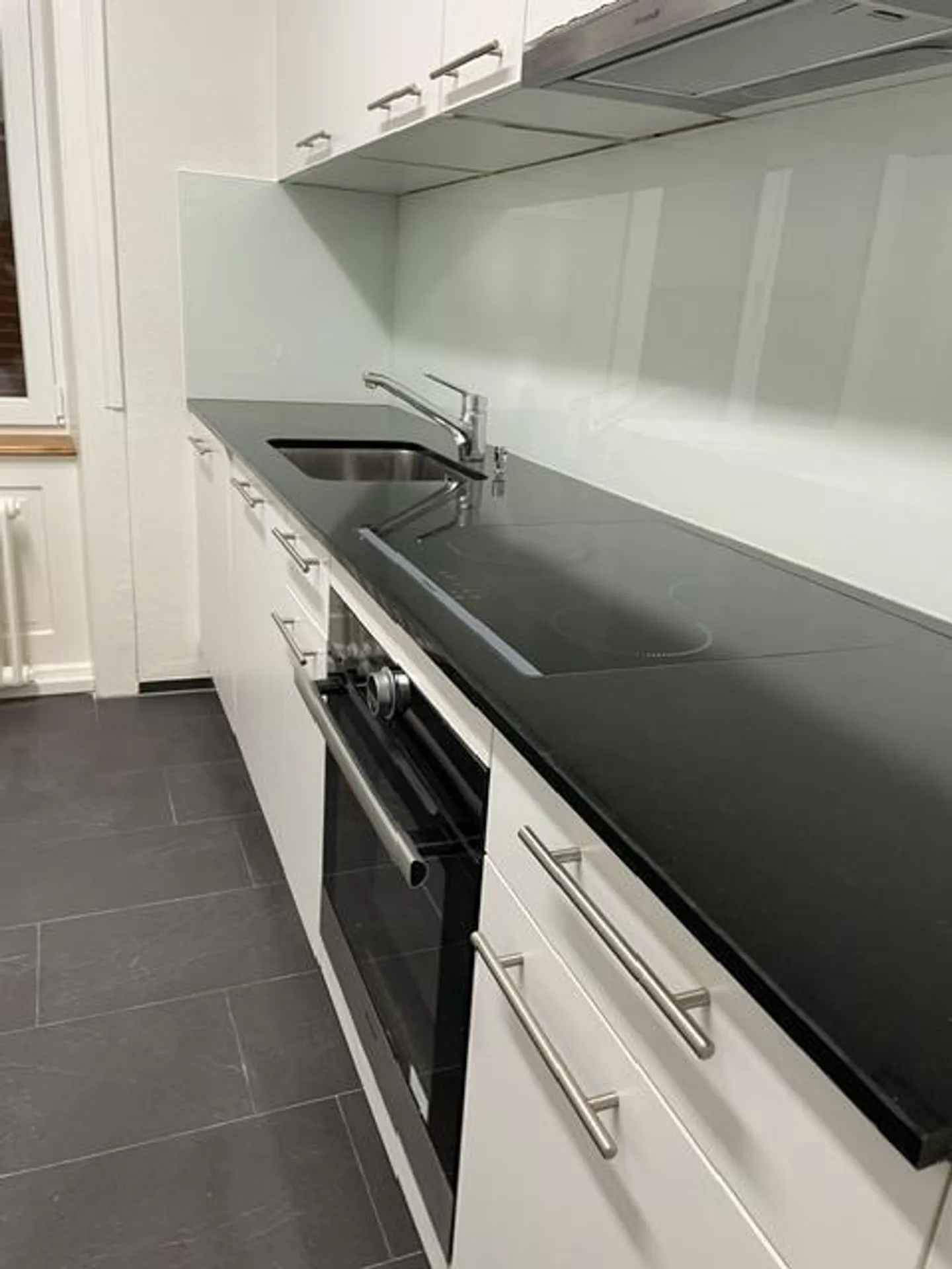 Appartamento 5,5 locali, luminoso, centrale e affascinante - Foto 24 di 27