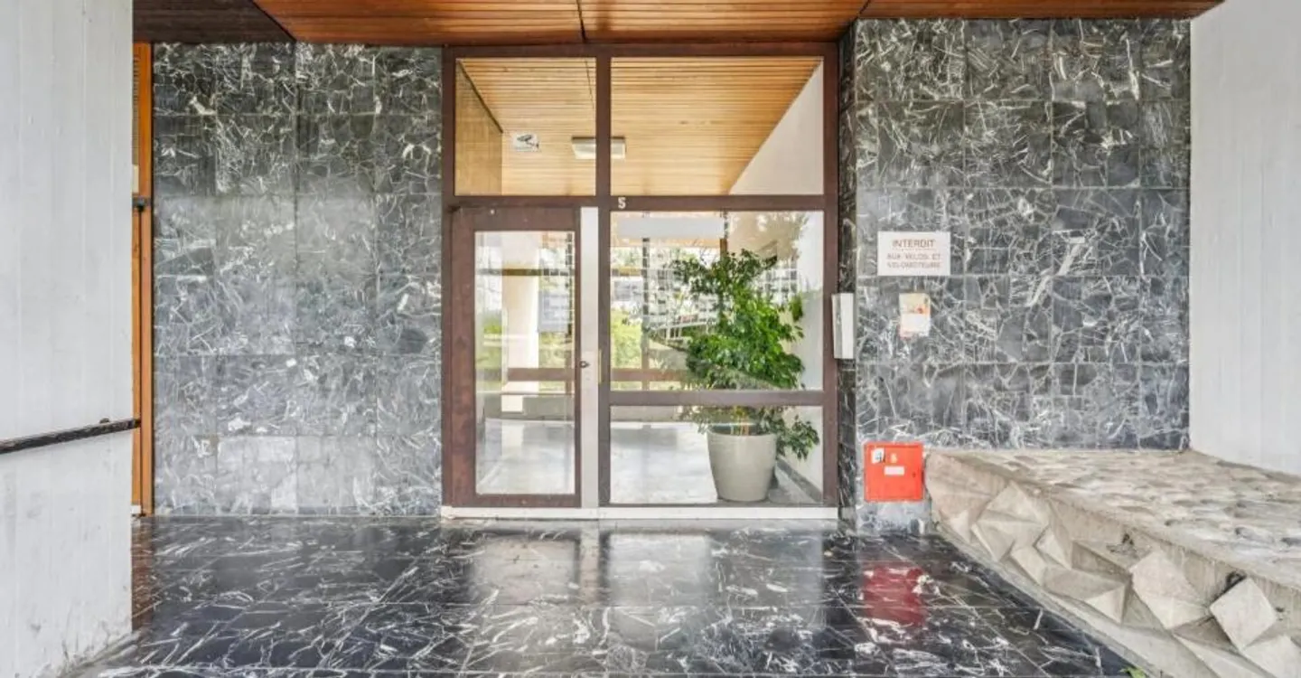 Appartement spacieux avec vue sur le Rhône - Photo 1 sur 1
