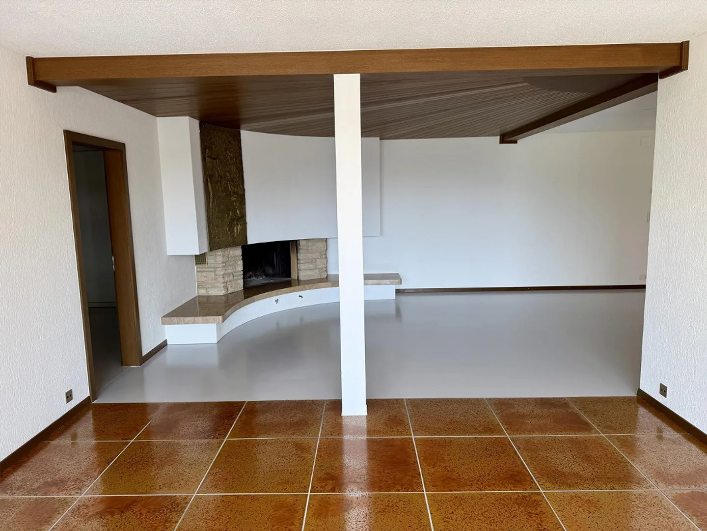 Première occupation loft de style 3.5 pièces (105 m2) avec piscine, jardin et vue panoramique - Photo 15 sur 23