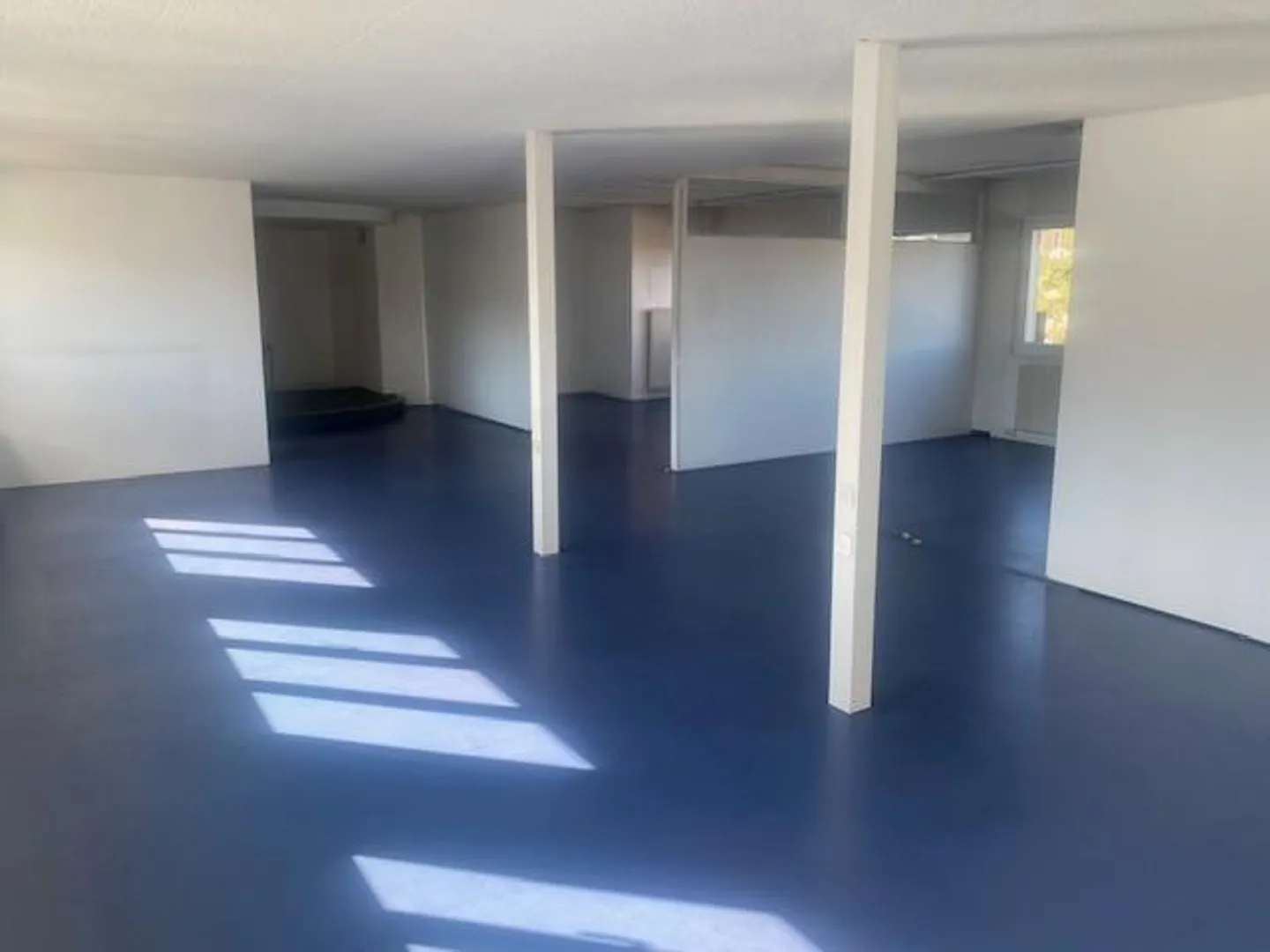 Versatile Commercial Office Spaces on Galgenfeldweg in Bern - Photo 11 of 13