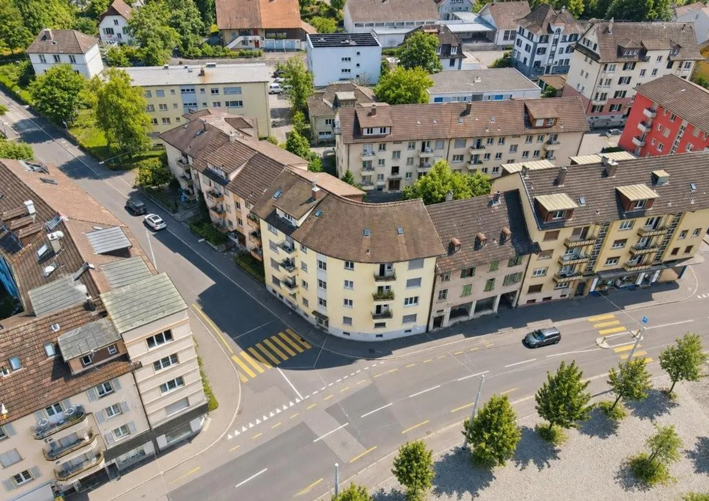 Living in the center of Biel! - Photo 2 of 7