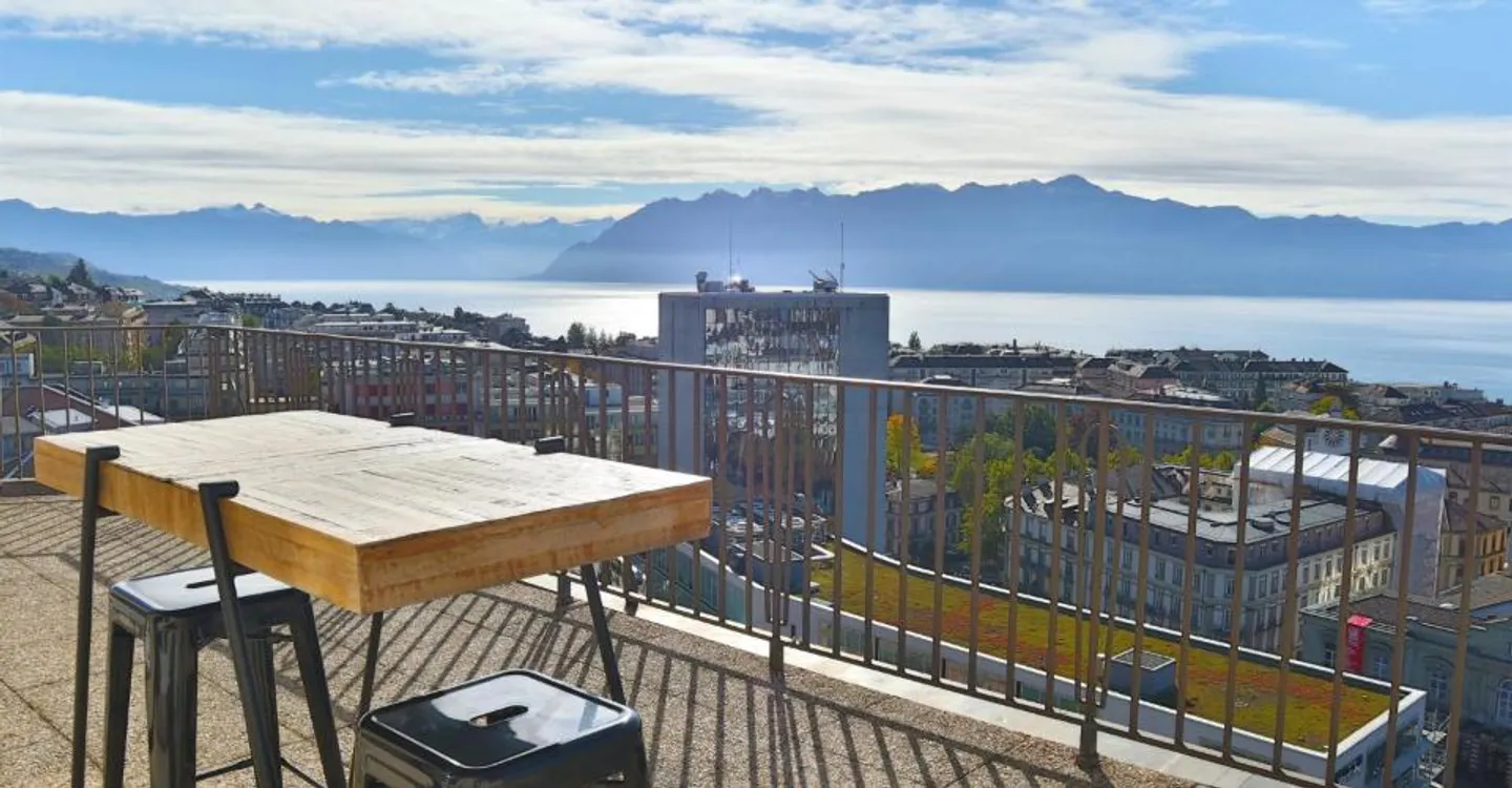 Votre logement au coeur de Lausanne avec vue sur le lac ! - Photo 1 of 12