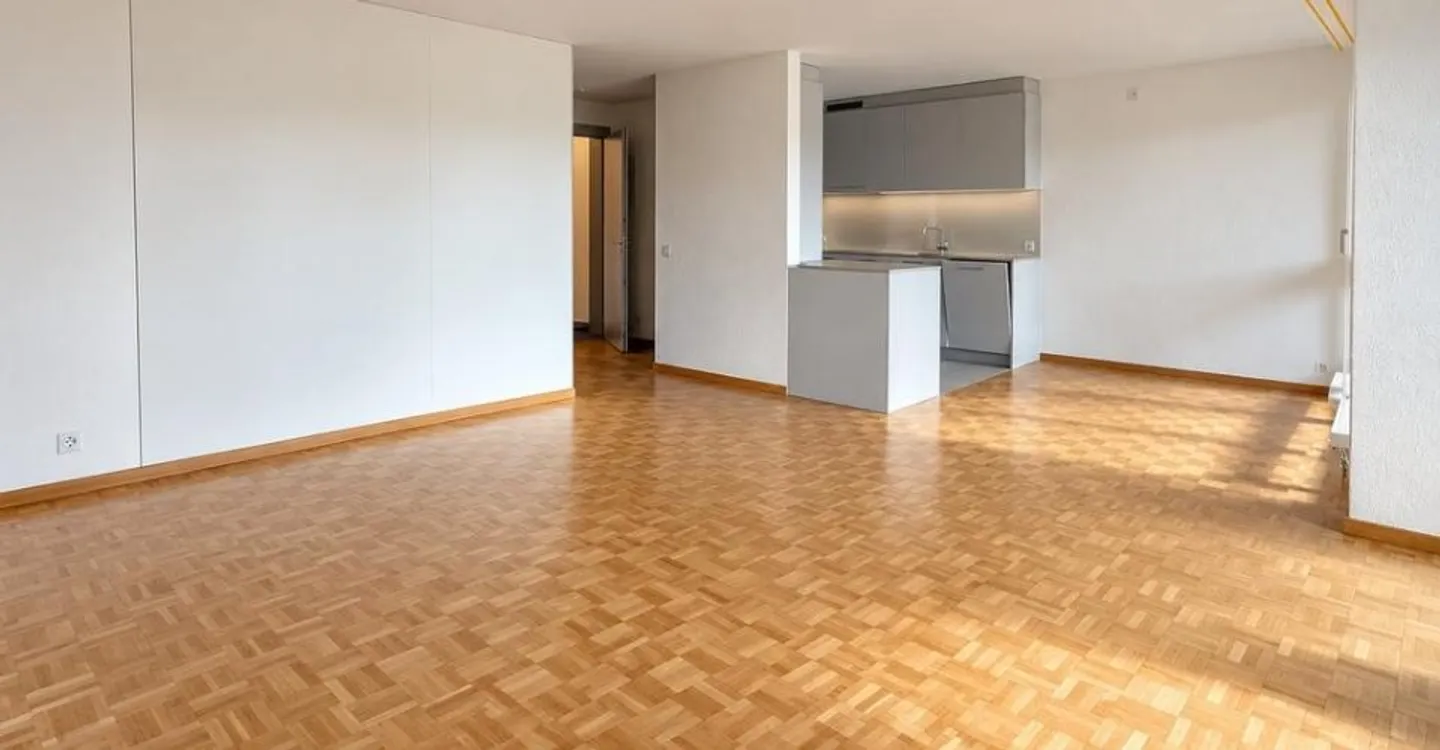 Appartement 3.5 pièces fraîchement rénové à Ostermundigen - Photo 3 sur 9