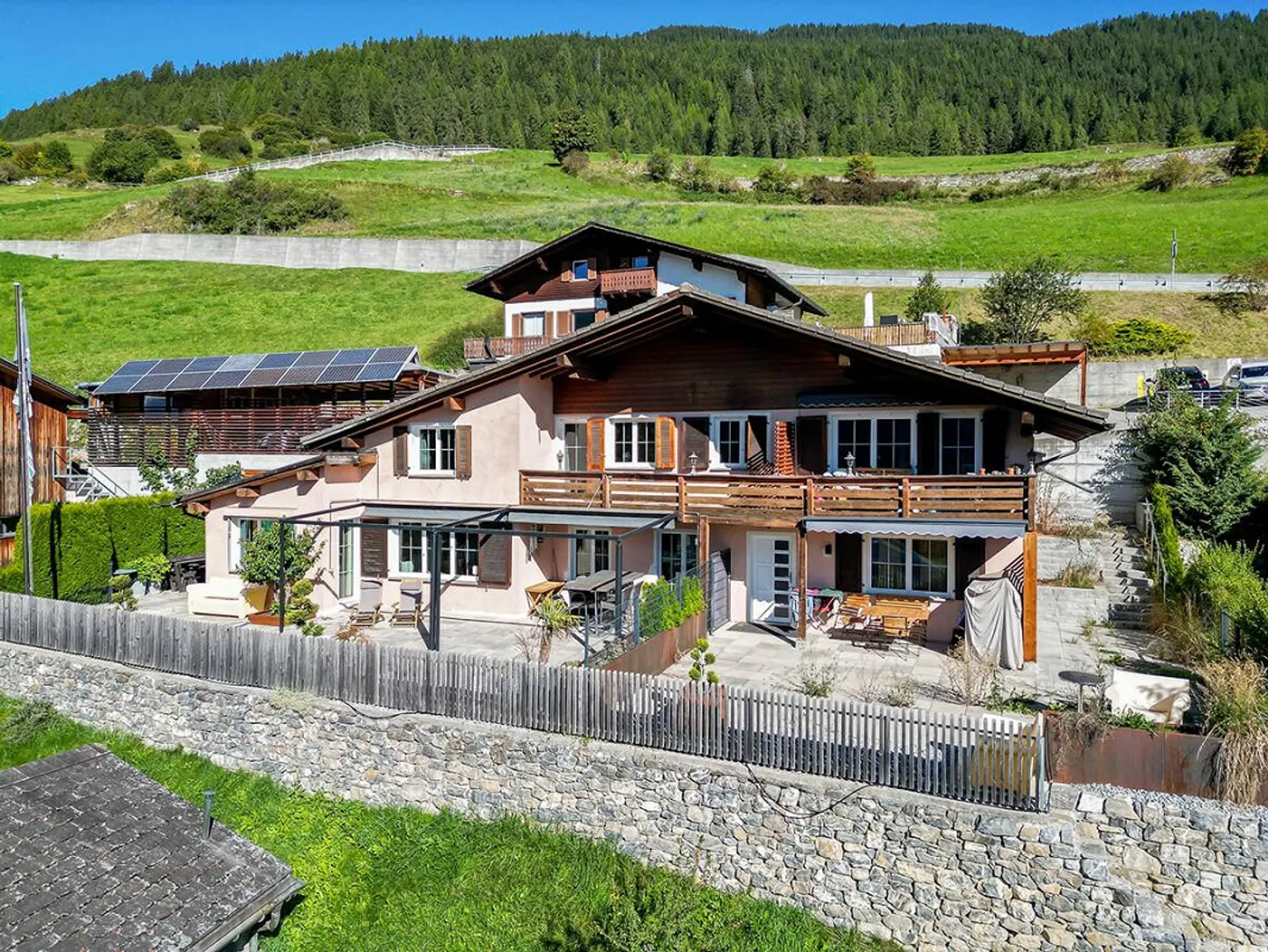 Muldain: Ruhig gelegenes grosses Einfamilienhaus mit Garten und Aus... - Foto 5 von 6