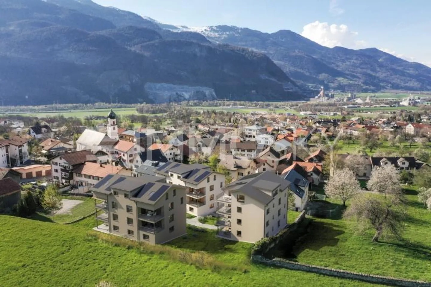 Spazi abitativi luminosi su due livelli - Foto 2 di 6