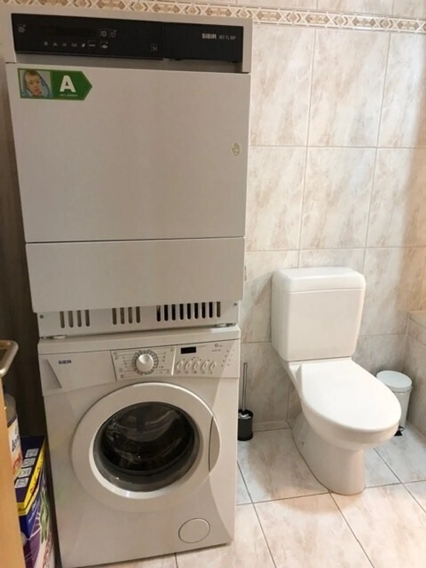 Ampio appartamento vicino a tutti i servizi - Foto 11 di 12