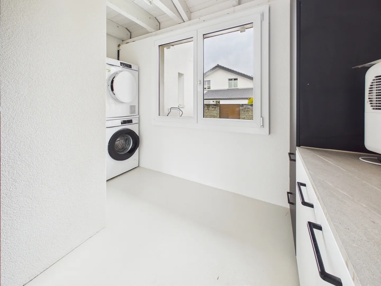 Versatile Multi-Family Home - Photo 12 of 14