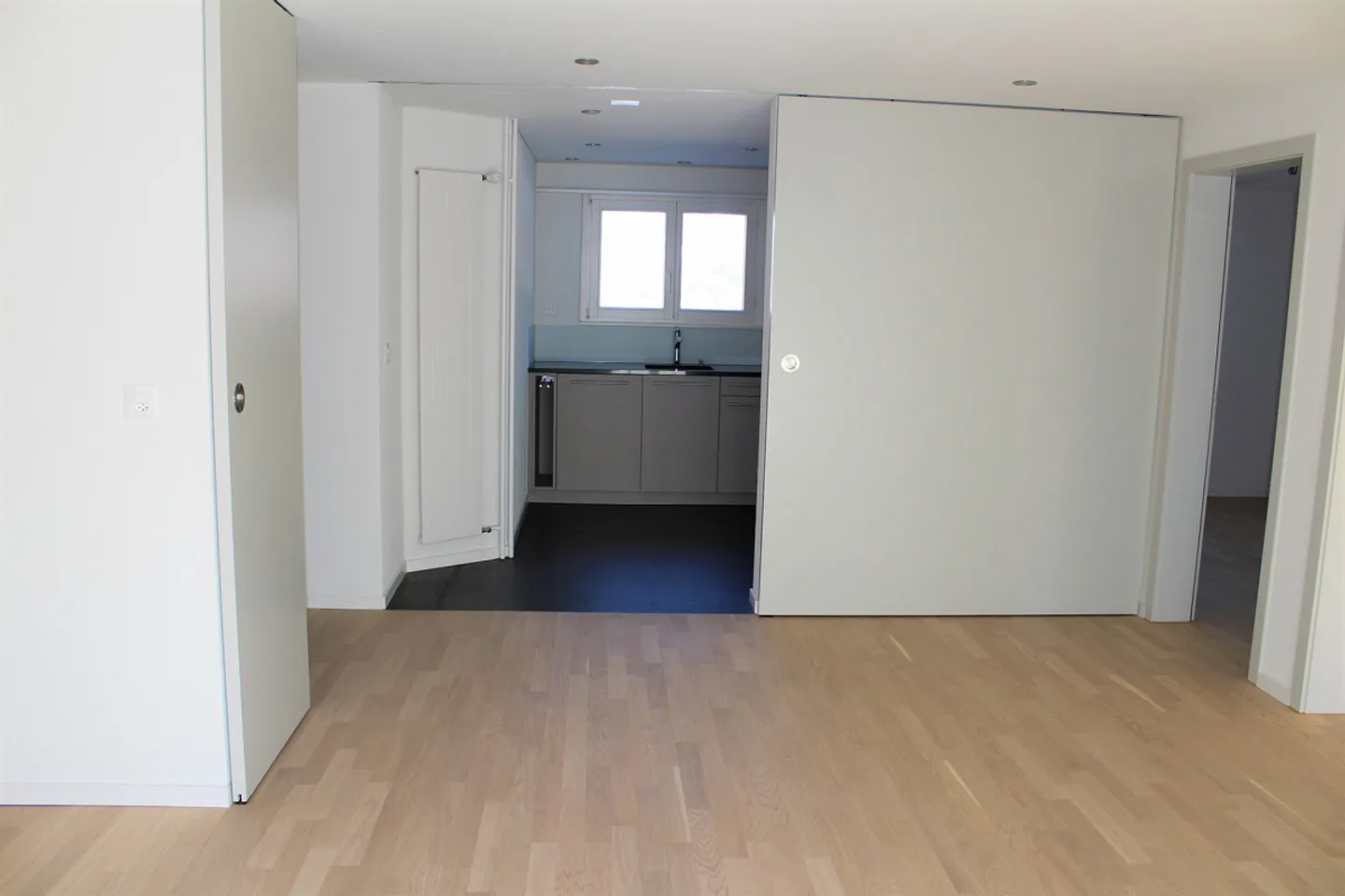schöne 4-Zimmerwohnung in Riedern zu vermieten - Foto 2 von 8