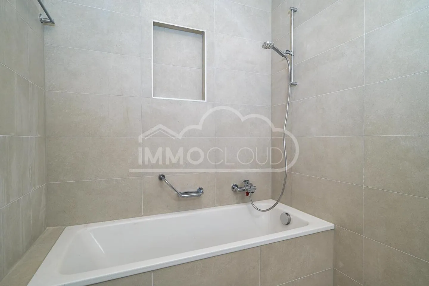 Ideale per un investimento immobiliare - Foto 9 di 13