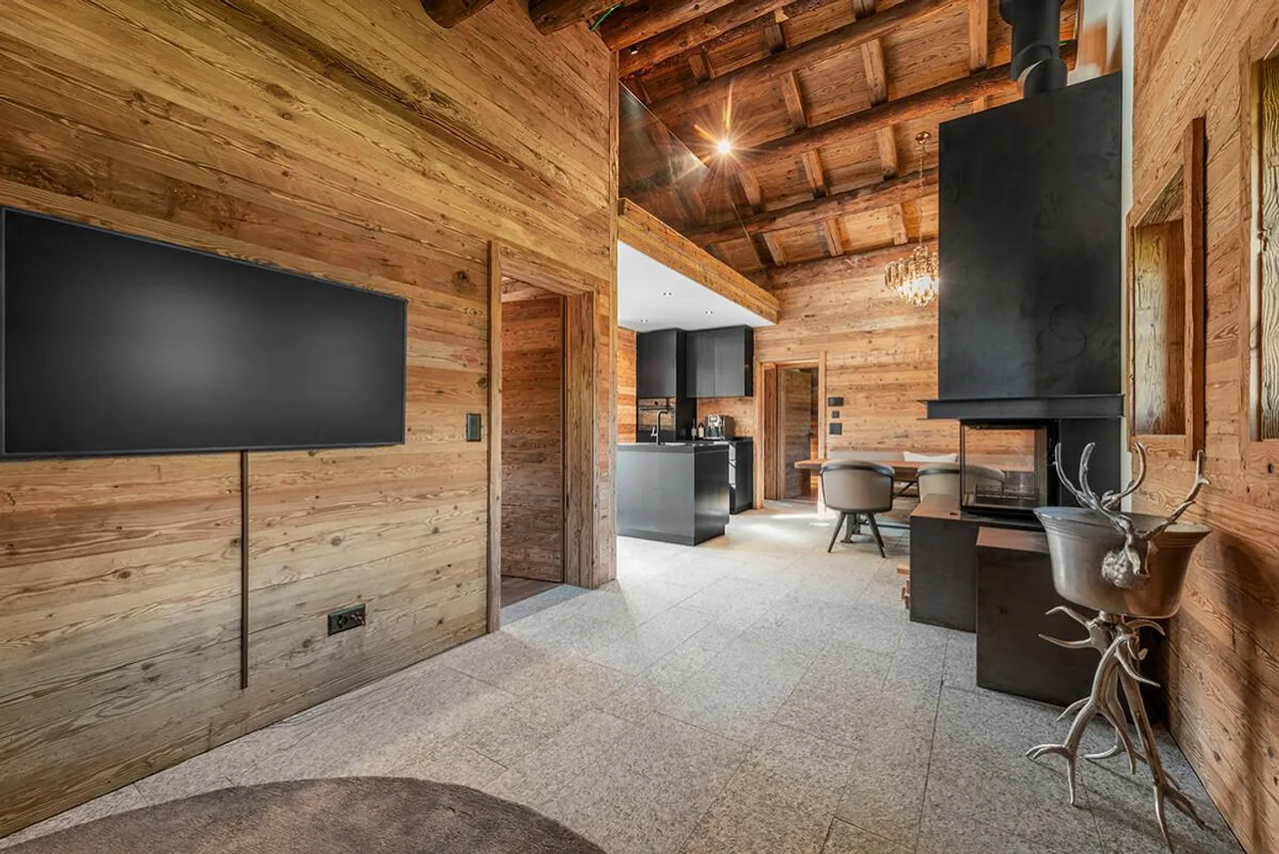 Tigignas: Luxuriously Converted Mountain Cabin at the Ski Slope - Photo 2 of 6