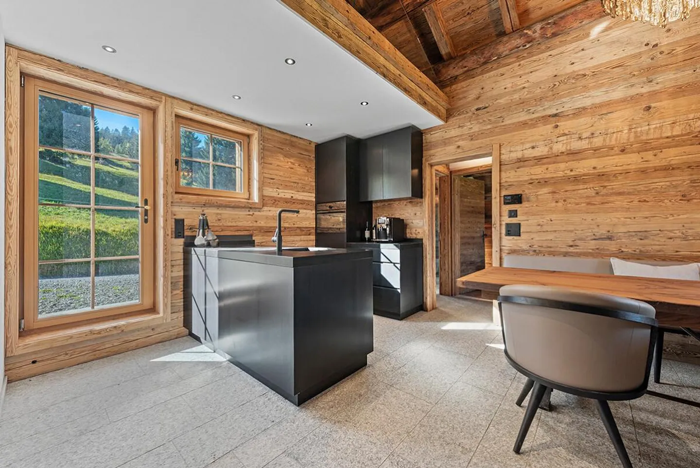Tigignas: Luxuriously Converted Mountain Cabin at the Ski Slope - Photo 3 of 6