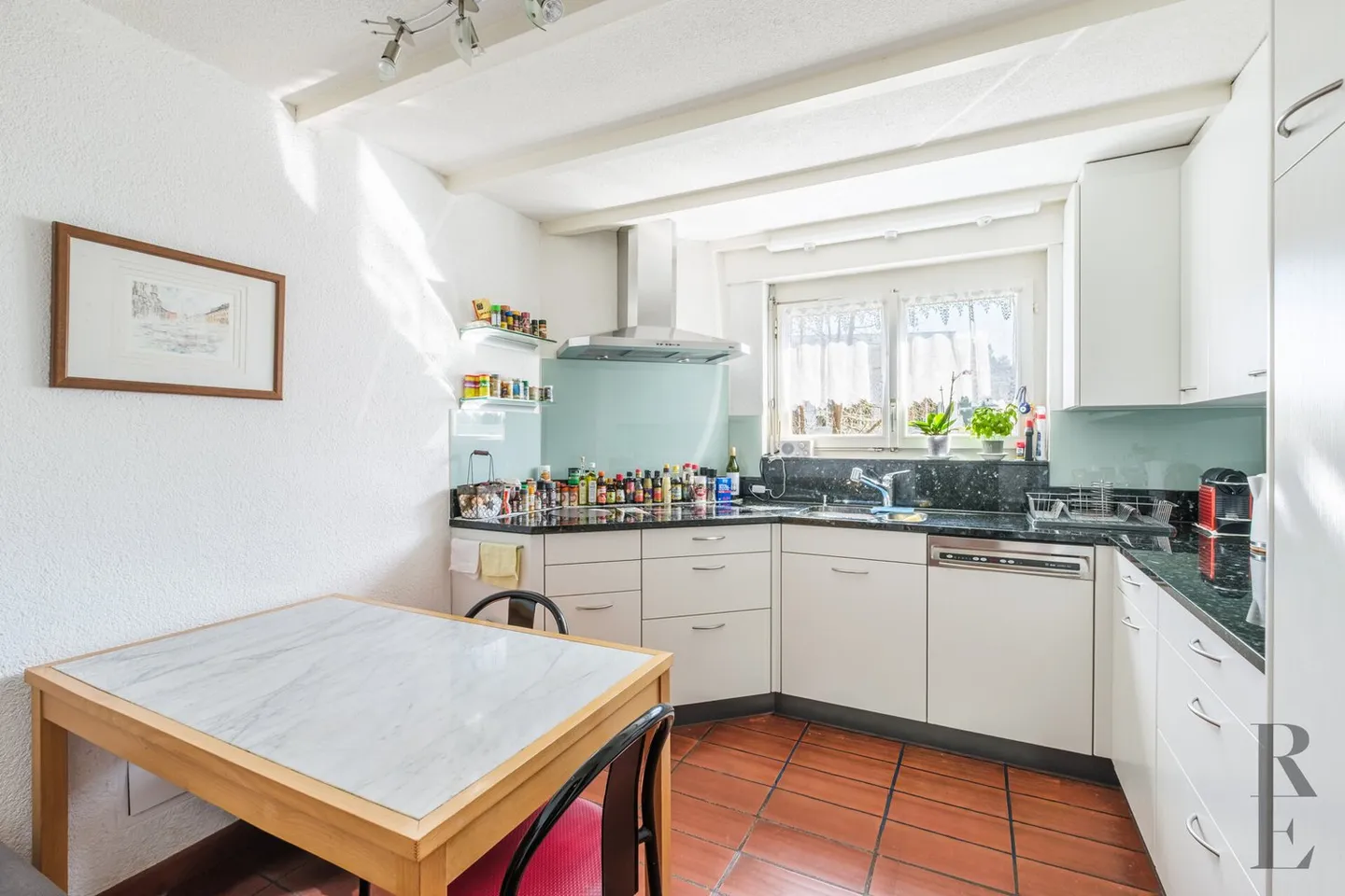 Stilvolles Doppelhaus - Foto 4 von 11