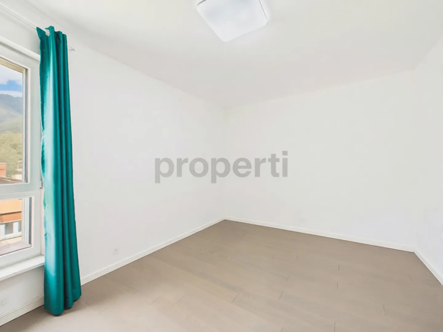 Appartement élégant de 4,5 pièces à Bellinzone avec terrasse de 30 m² - Photo 4 sur 13