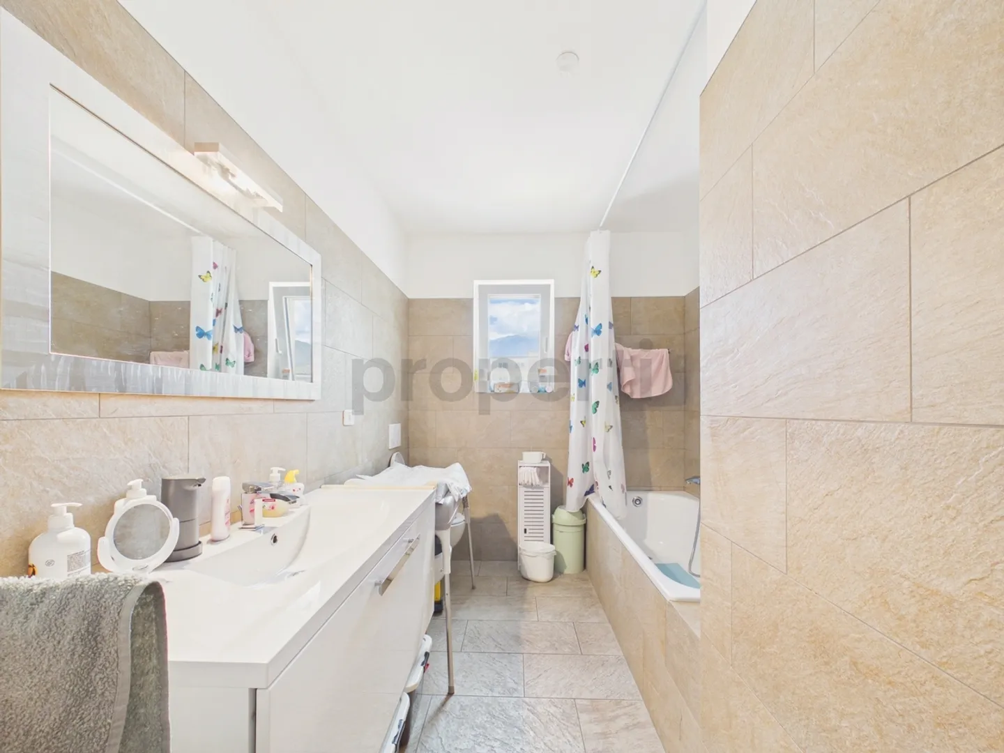 Appartement élégant de 4,5 pièces à Bellinzone avec terrasse de 30 m² - Photo 8 sur 13