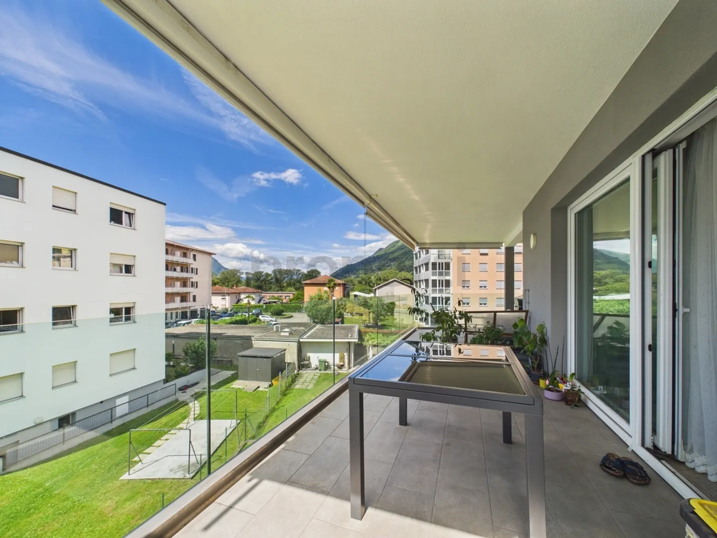 Appartement élégant de 4,5 pièces à Bellinzone avec terrasse de 30 m² - Photo 9 sur 13