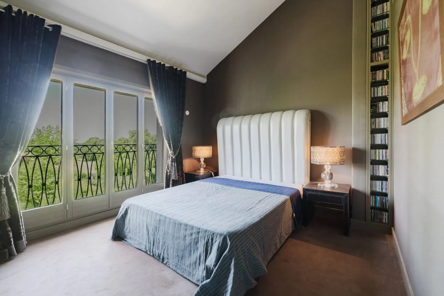 Elegant Family Home in Collonge-Bellerive - Photo 11 of 13