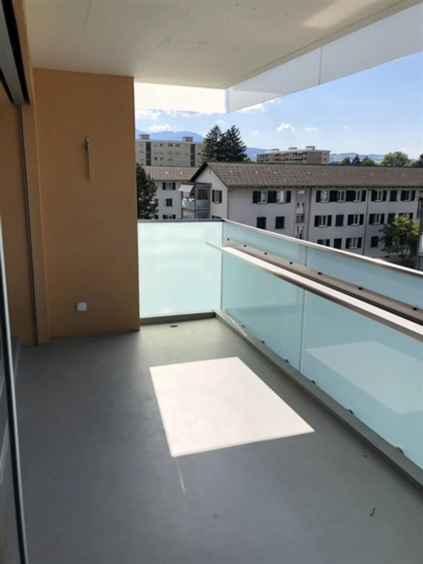 Apartment for rent - Photo 6 of 6