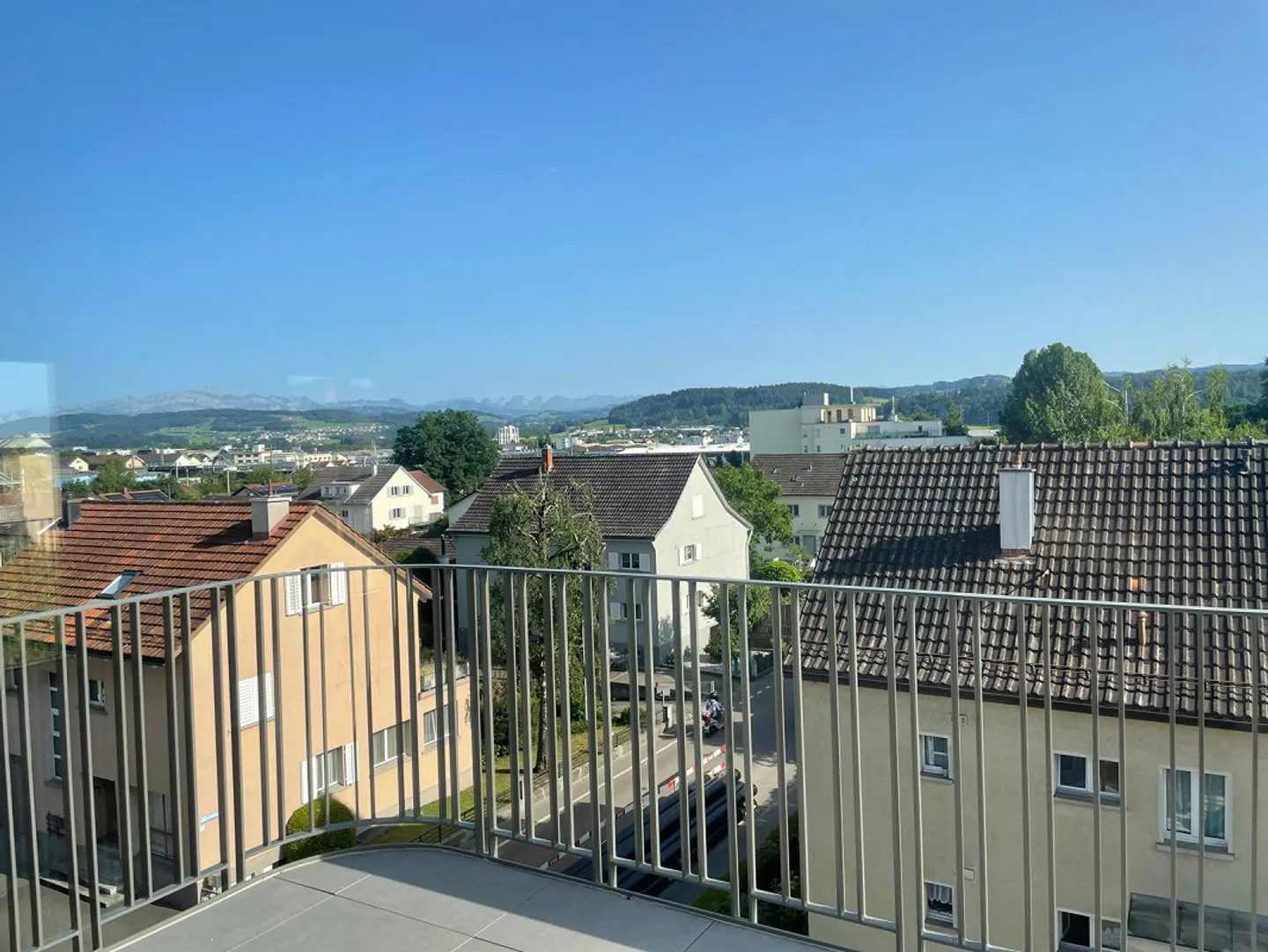 Moderno appartamento mansardato di 4,5 locali con balcone a Wil - Foto 10 di 14