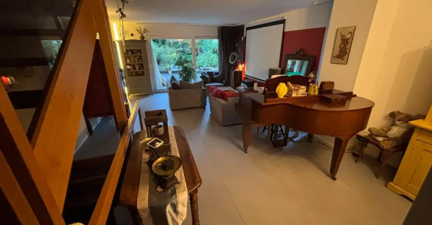 Maison mitoyenne avec jardin - Photo 5 sur 12
