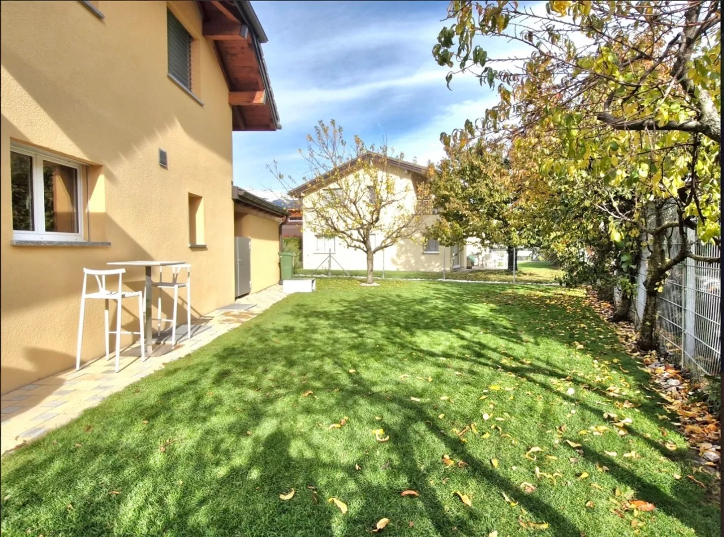 Superb individual villa - Photo 3 of 12