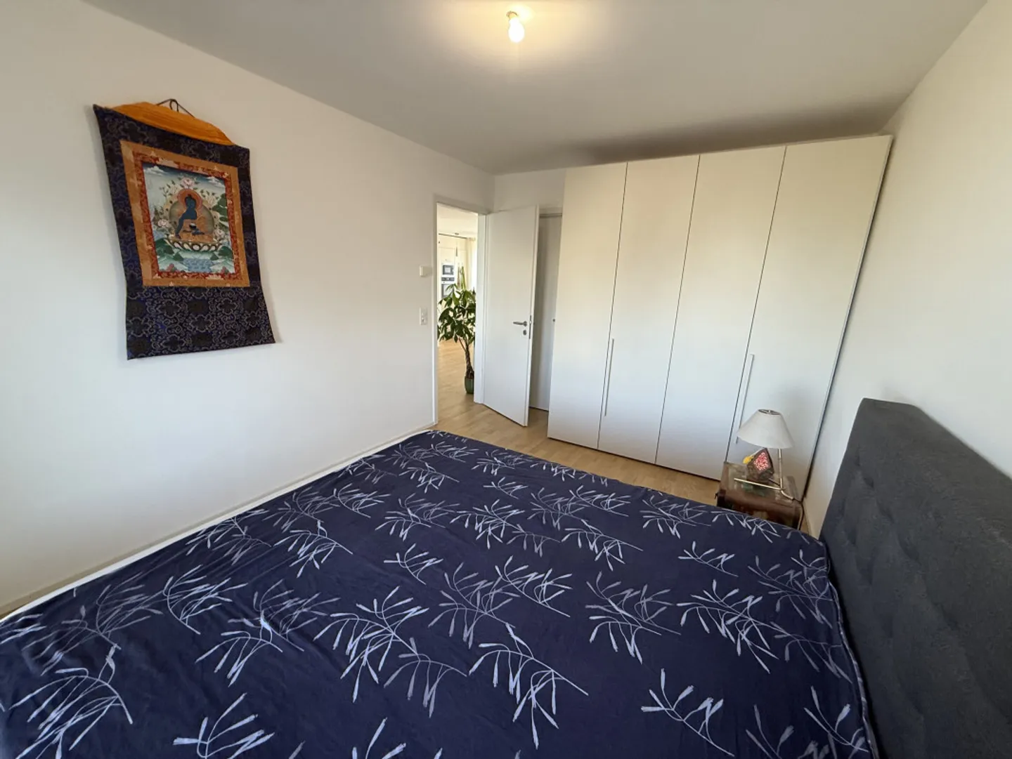 Modernes Apartment mit Balkon - Foto 2 von 7