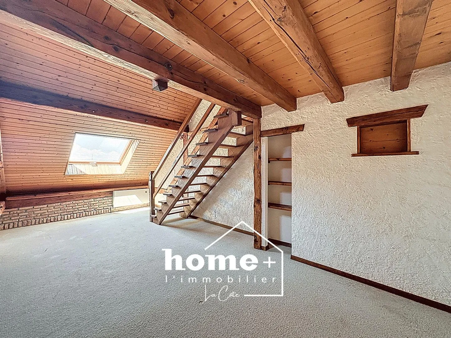 Exclusively - Triplex Loft - Photo 5 of 10