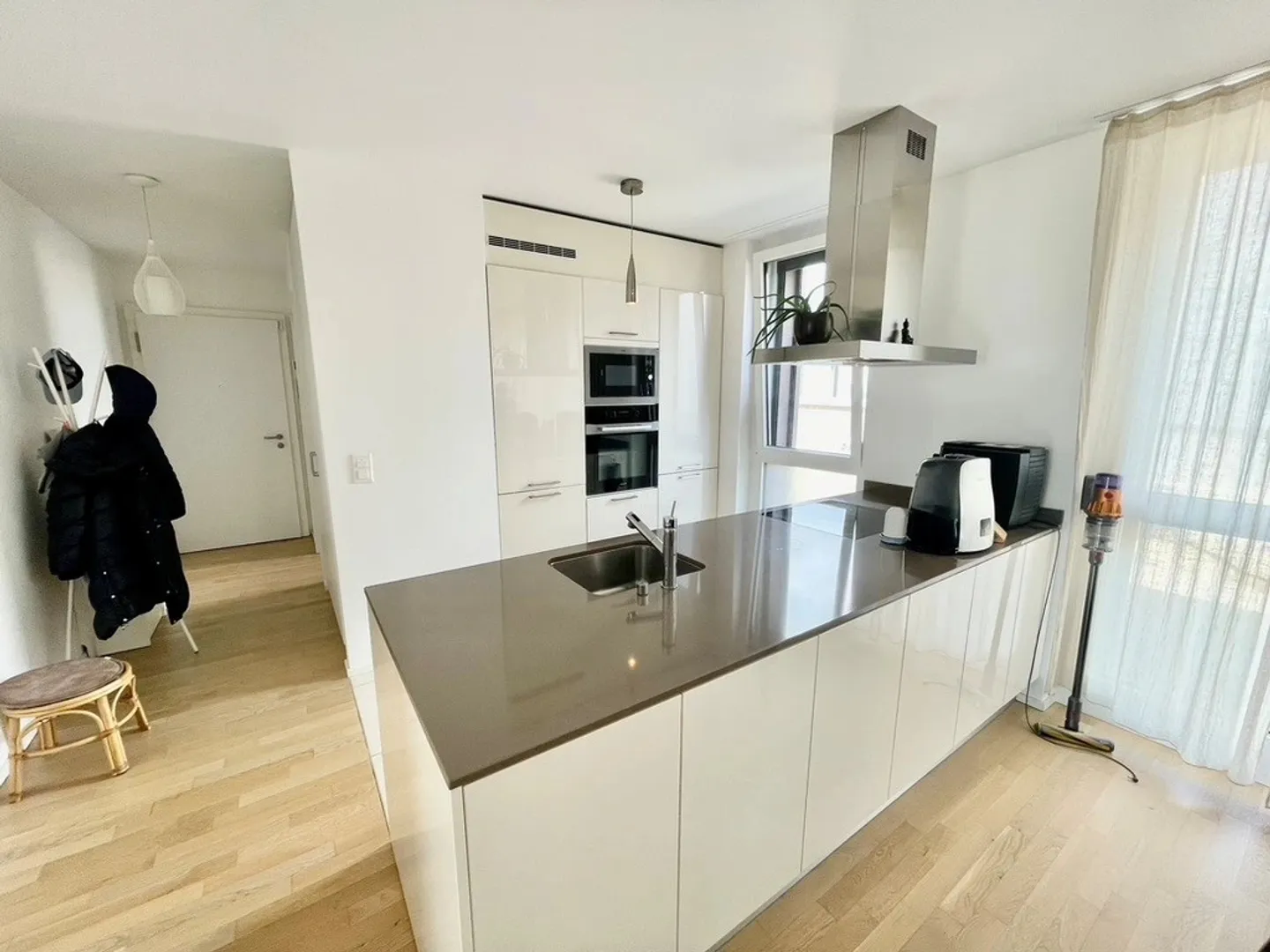 Modernes Apartment mit Balkon - Foto 7 von 7