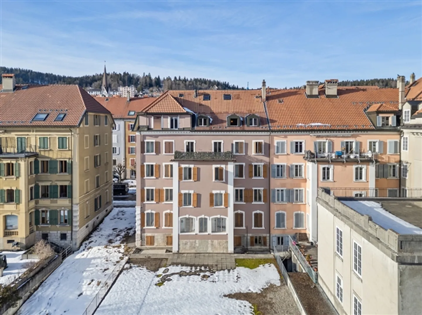 Appartement en duplex de 4 1/2 pièces - Photo 1 sur 5