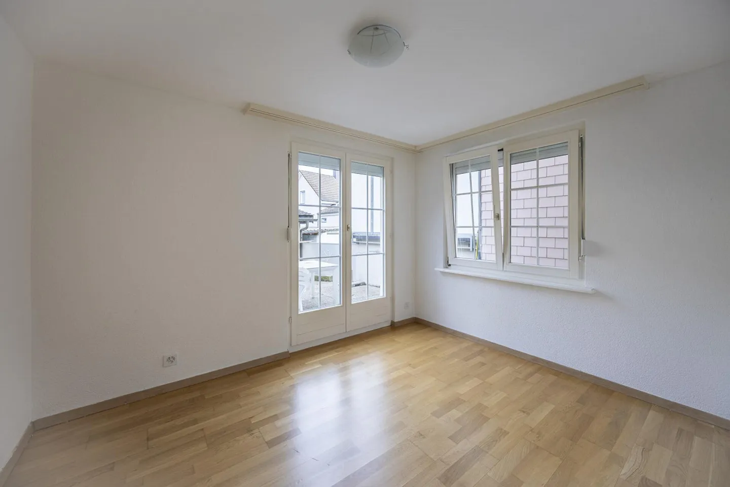 Versatile Single-Family Home with Apartment - Photo 11 of 15