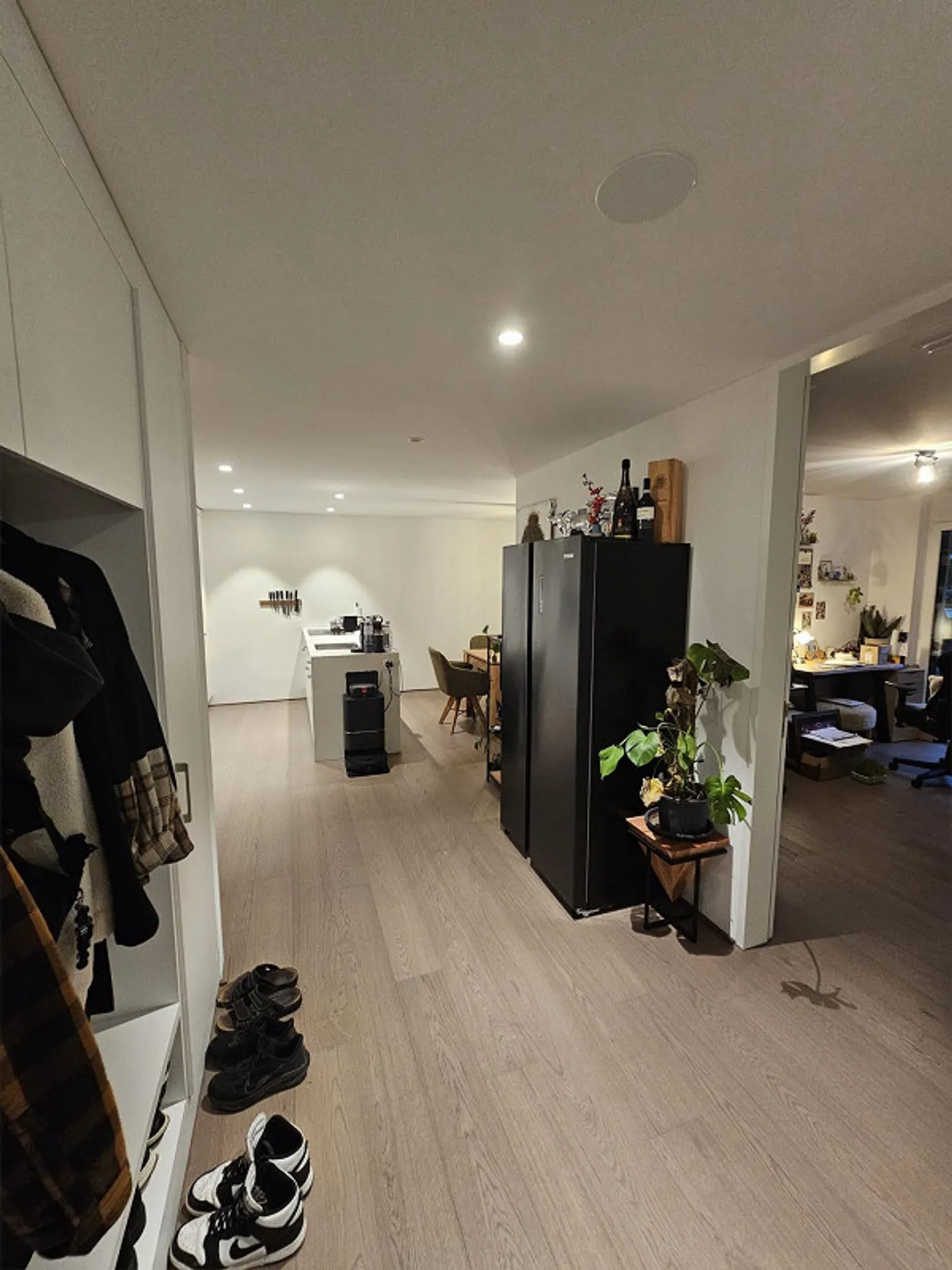 Moderne 4.5-Zimmer-Wohnung mit zwei Balkonen in attraktiver Überbauun - Foto 6 von 13