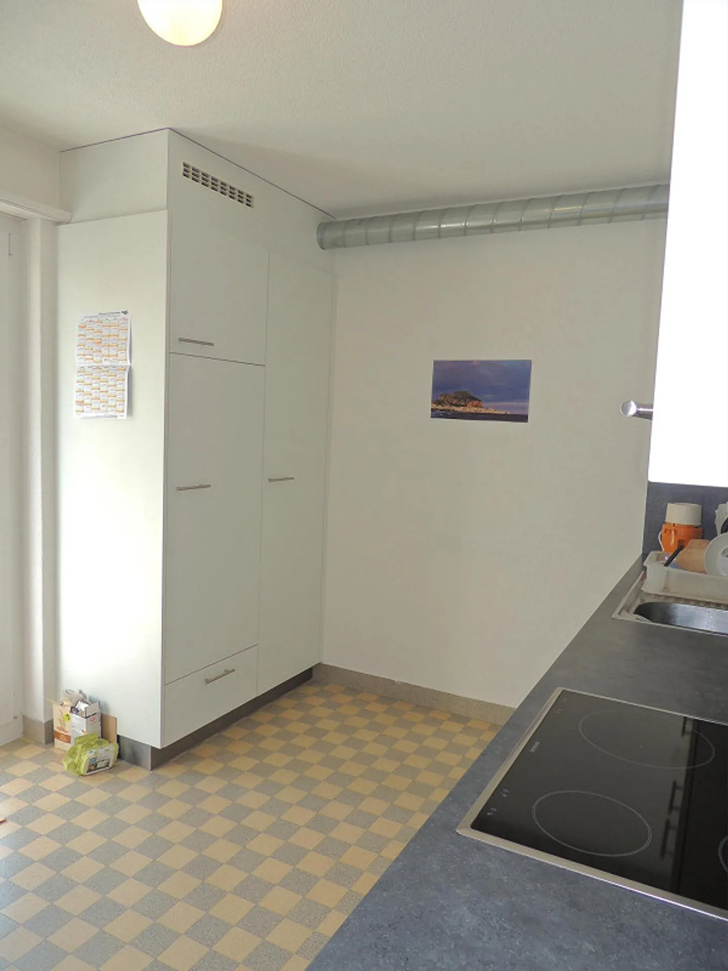 Appartement confortable et rénové de 3 pièces au 1er étage - Photo 3 sur 15